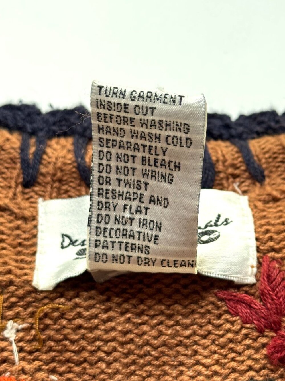 Vtg 90s Autumn Folk Floral Applique Knit Sweater Vest Fall Leaves Brown Orange - Picture 9 of 9